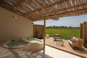 Deluxe Quadruple Room, Hill View | Free WiFi - Baimanchuan hotel (Deyang)