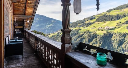 Ferienhaus 'A nett’s Nest' inmitten der Zillertal Arena mit Garten und WLAN