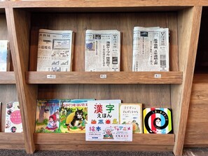 Lobby sitting area - Hotel Route Inn Shimotsuma (Shimotsuma)