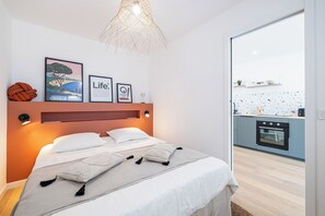 1 bedroom, iron/ironing board, internet, bed sheets