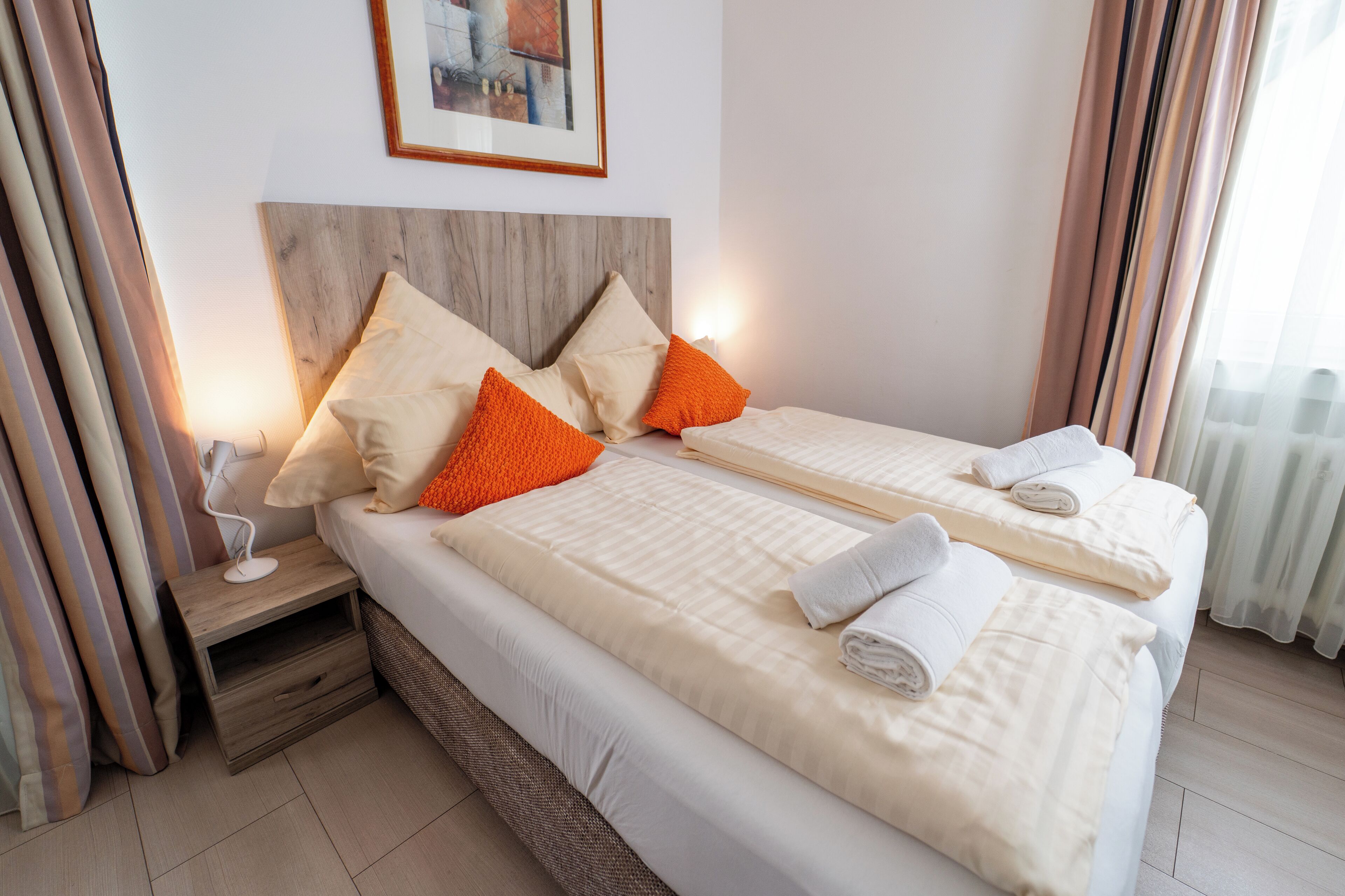 經典雙人或雙床房 | 書桌、筆電工作空間、遮光布/窗簾、隔音