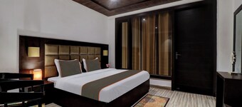 Hotel Aerotech  Near Delhi Airport