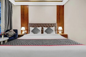 Ropa de cama de alta calidad, colchones con efecto memoria y escritorio 