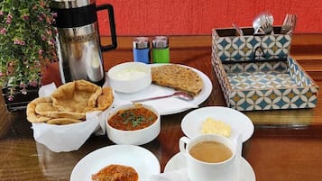 Free daily full breakfast