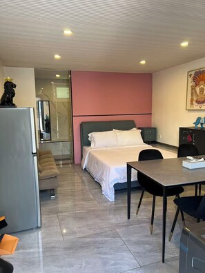 1 bedroom, WiFi, bed sheets