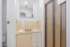 Hair dryer, towels