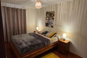 3 bedrooms, iron/ironing board, WiFi