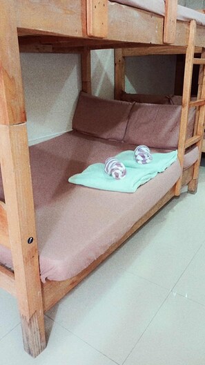 基础开间, 无烟房, 允许带宠物 | 起居区