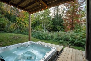 Bain à remous extérieur