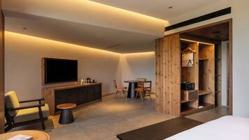 Estate House - Studio | Living area | 55-inch Smart TV with cable channels, Netflix, books