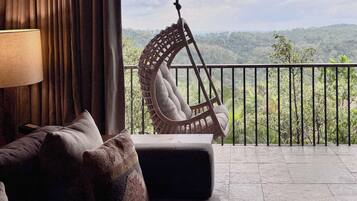 Caixa forta a l'habitació, planxa i posts de planxar i wifi gratuïta