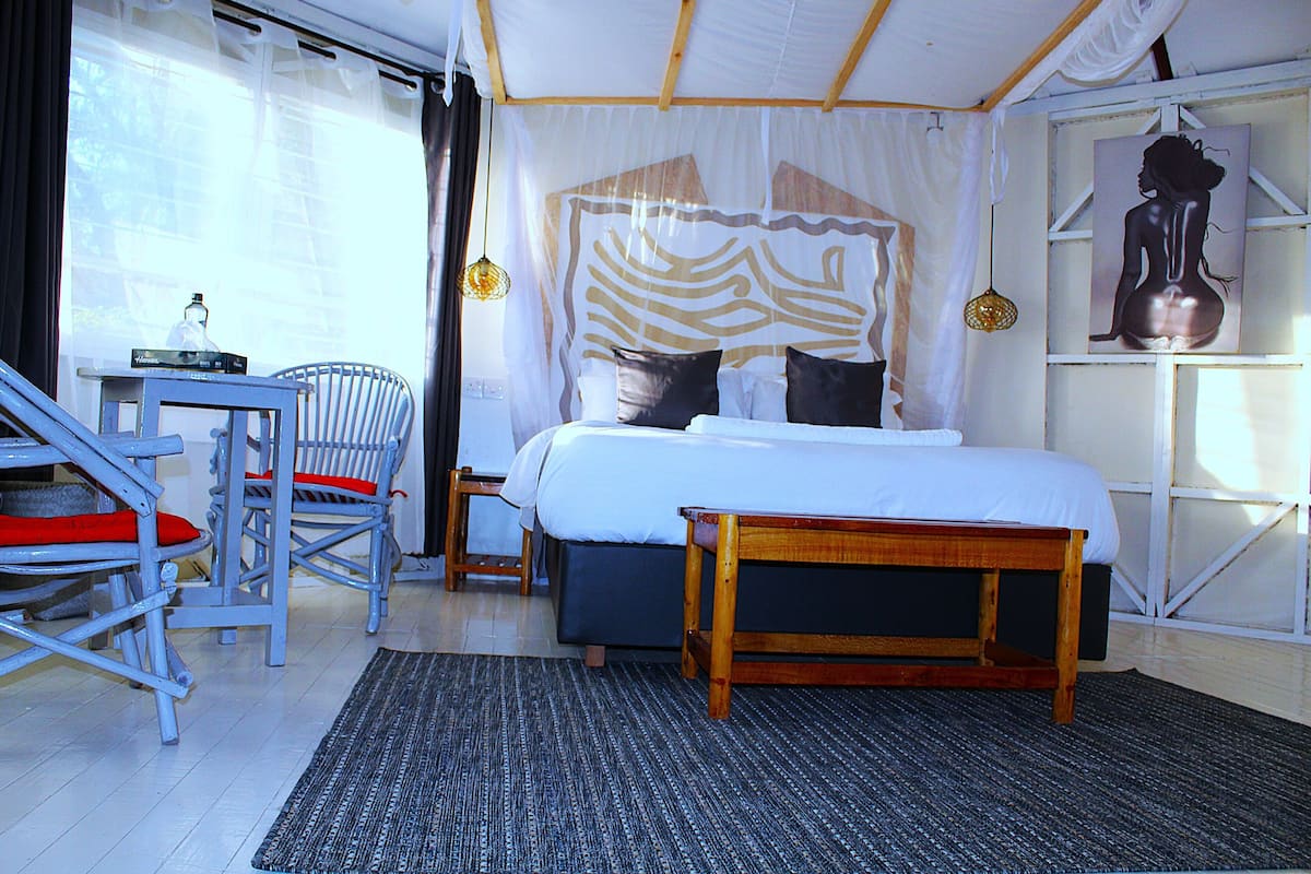 In-room safe, iron/ironing board, free WiFi