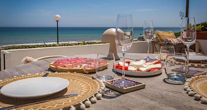 3128 Beachfront Casa Luna in Aldea Beach