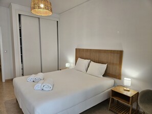 2 makuuhuonetta, silitysrauta/-lauta, ilmainen Wi-Fi, vuodevaatteet