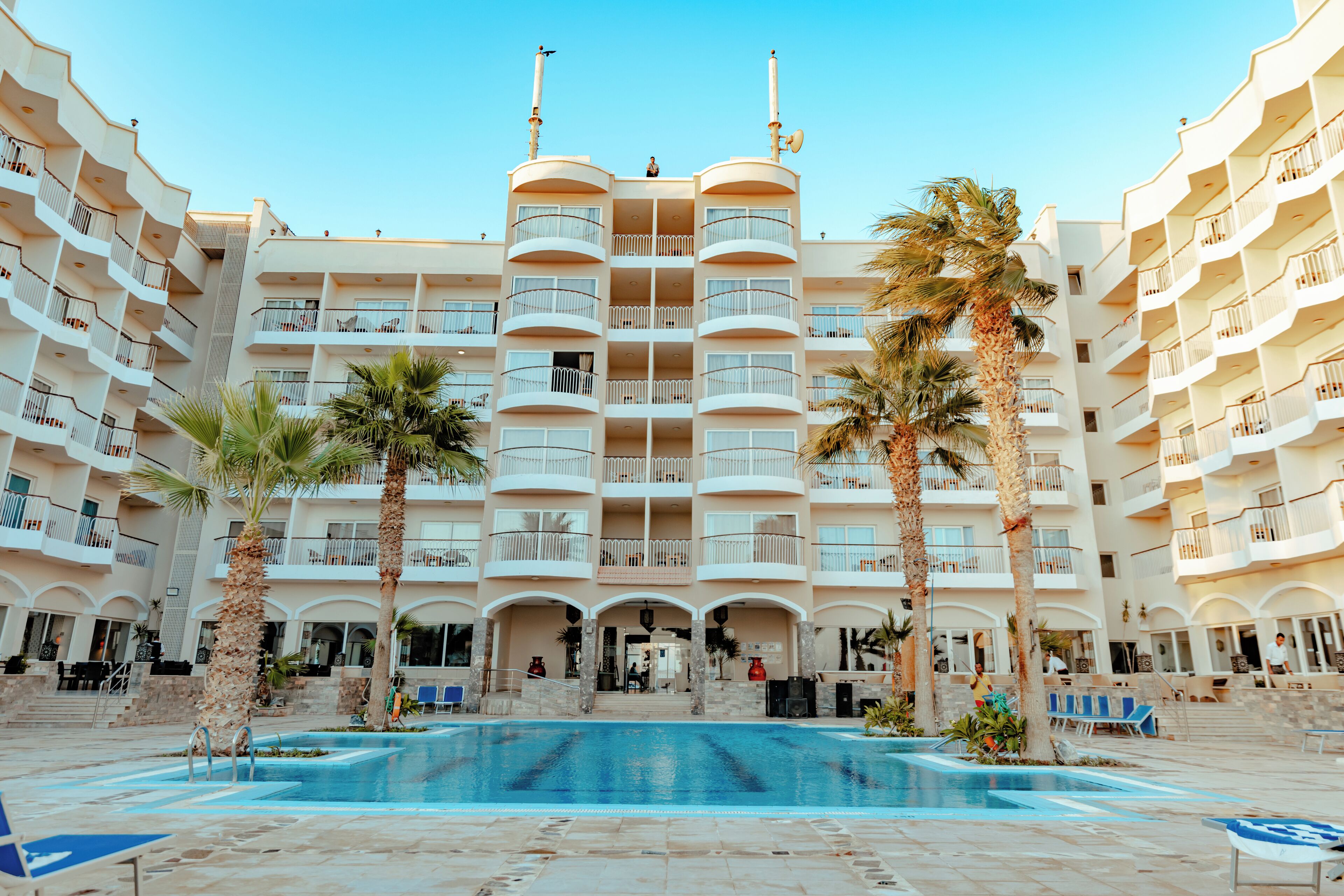 Vista frontal de la propiedad