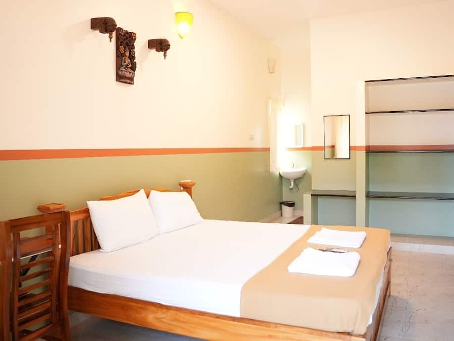 Deluxe-Doppel- oder -Zweibettzimmer, 1 King-Bett, Balkon, Bergblick | Schreibtisch, laptopgeeigneter Arbeitsplatz, kostenloses WLAN