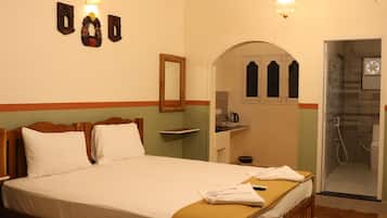 Deluxe Double Room, Balcony | Desk, laptop workspace, free WiFi