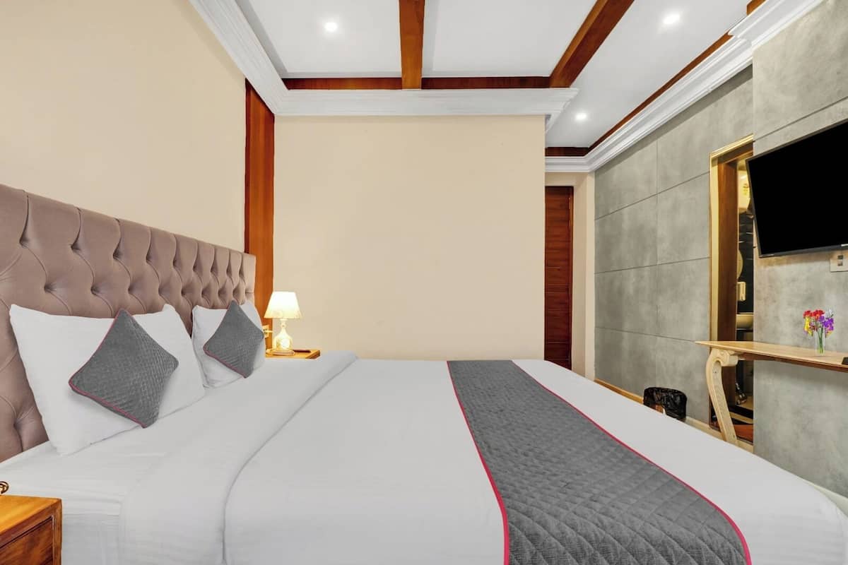 Classic Room, Bay View | Premium bedding, desk, free WiFi, bed sheets