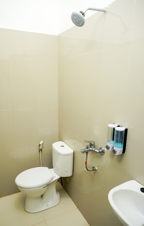 Shower, towels, soap, shampoo
