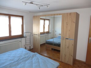 2 Schlafzimmer, WLAN, Bettwäsche