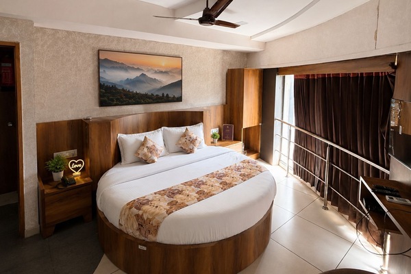 Kamar Superior | Seprai katun Mesir, seprai premium, busa memori, dan meja kerja