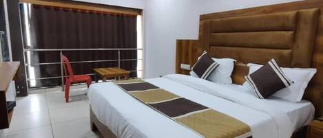 Deluxe Double Room, City View