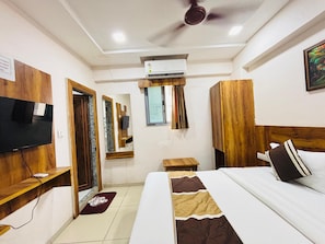 Classic Room | City view