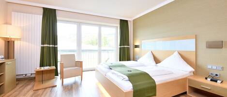 1 bedroom, in-room safe, desk, free WiFi