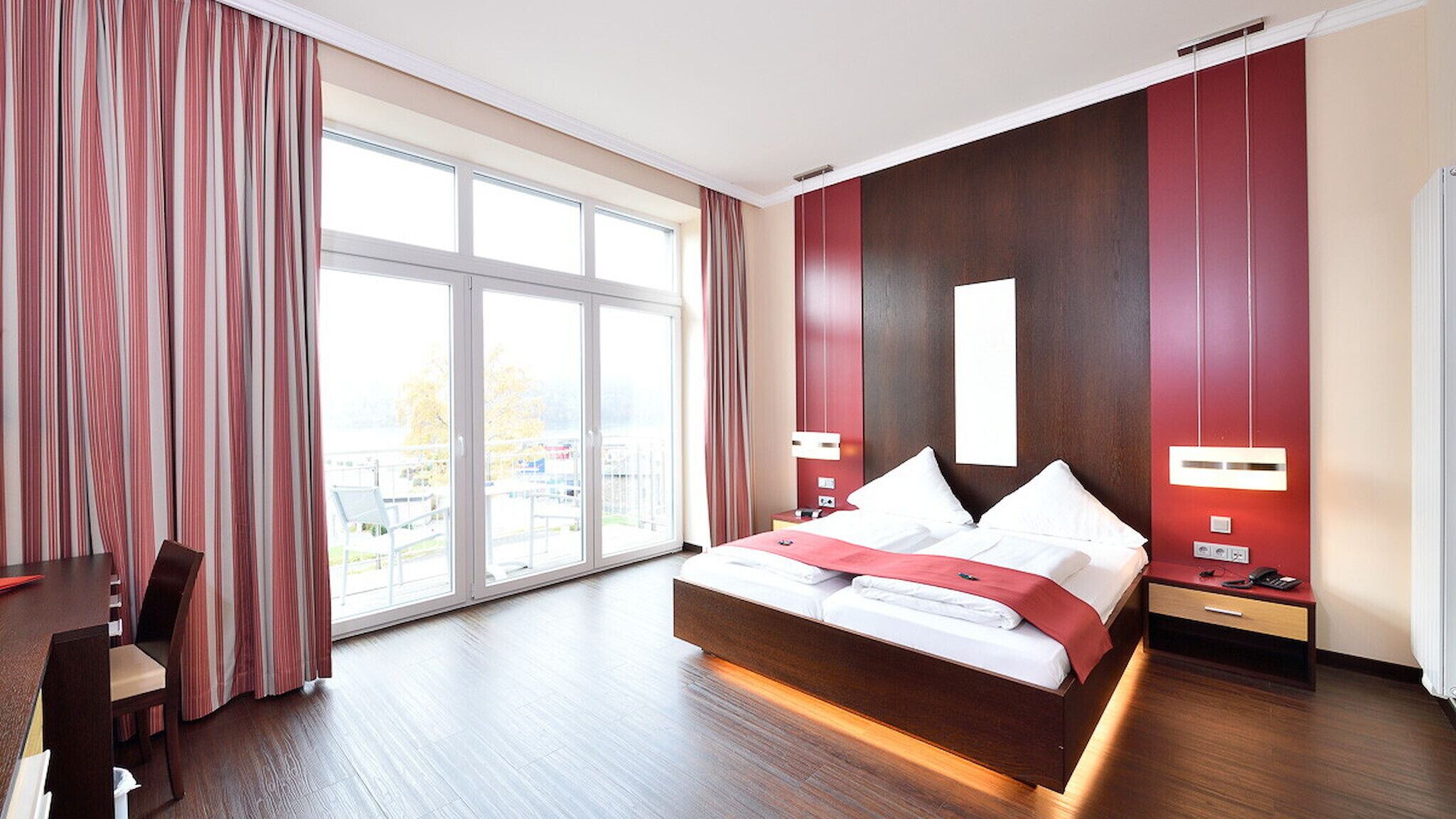 1 Schlafzimmer, Zimmersafe, Schreibtisch, kostenloses WLAN