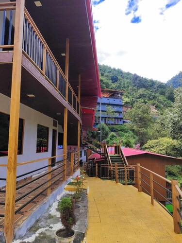 New Mandakini River Resort