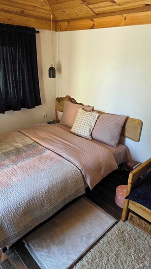 Iron/ironing board, WiFi