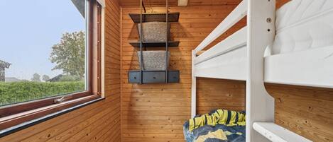 4 Schlafzimmer, Bügeleisen/Bügelbrett, kostenloses WLAN