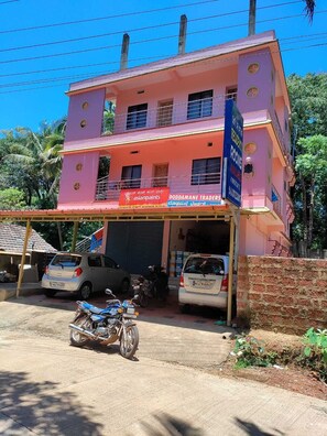 Fachada da propriedade