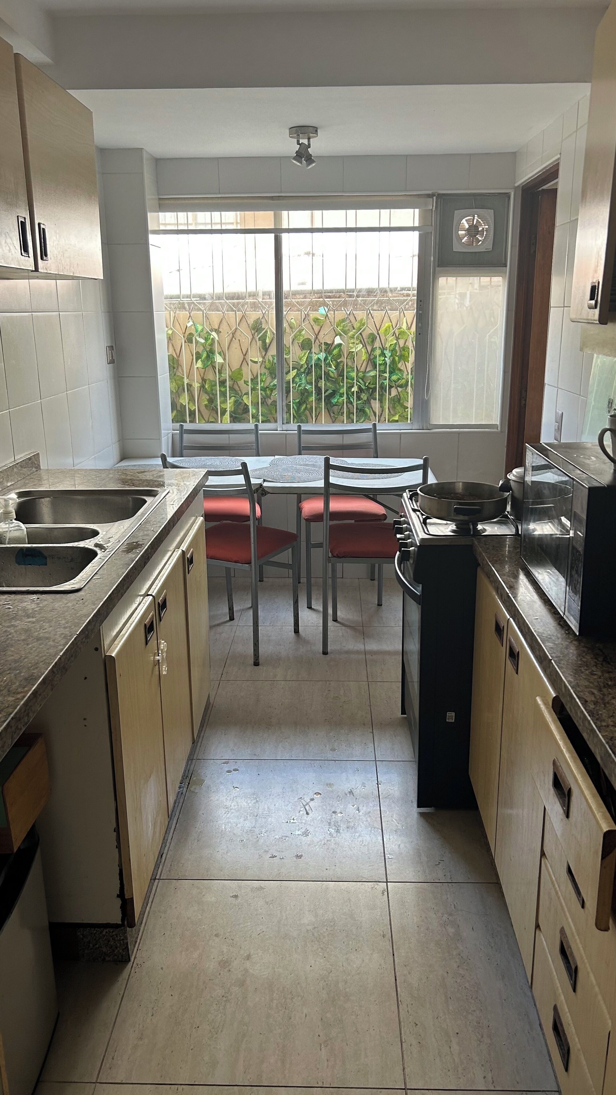 Micro-ondas, fogão, cooktop, lava-louças