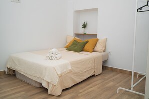 1 bedroom, iron/ironing board, Internet, bed sheets
