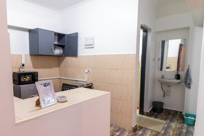 Interni