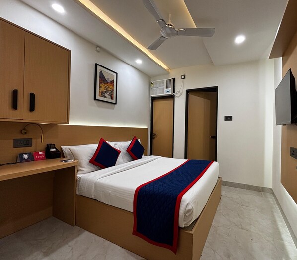 Free WiFi, bed sheets