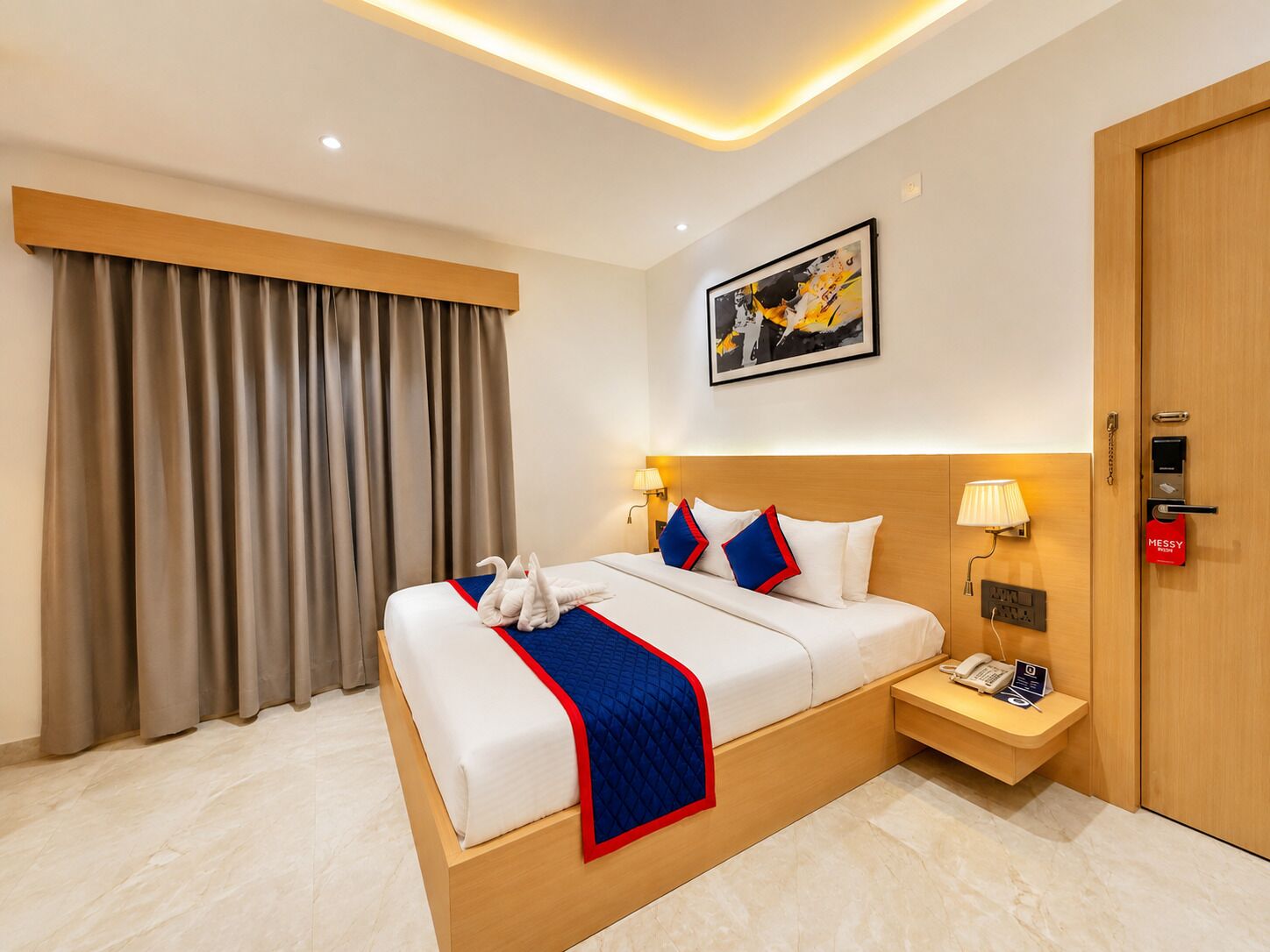Deluxe Room | Premium bedding, in-room safe, desk, laptop workspace