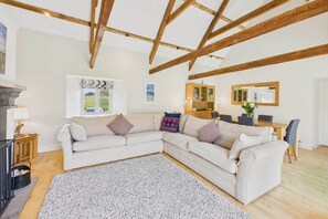 TV, fireplace, DVD player, offices