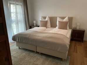 1 chambre, fer et planche à repasser, Wi-Fi, draps fournis