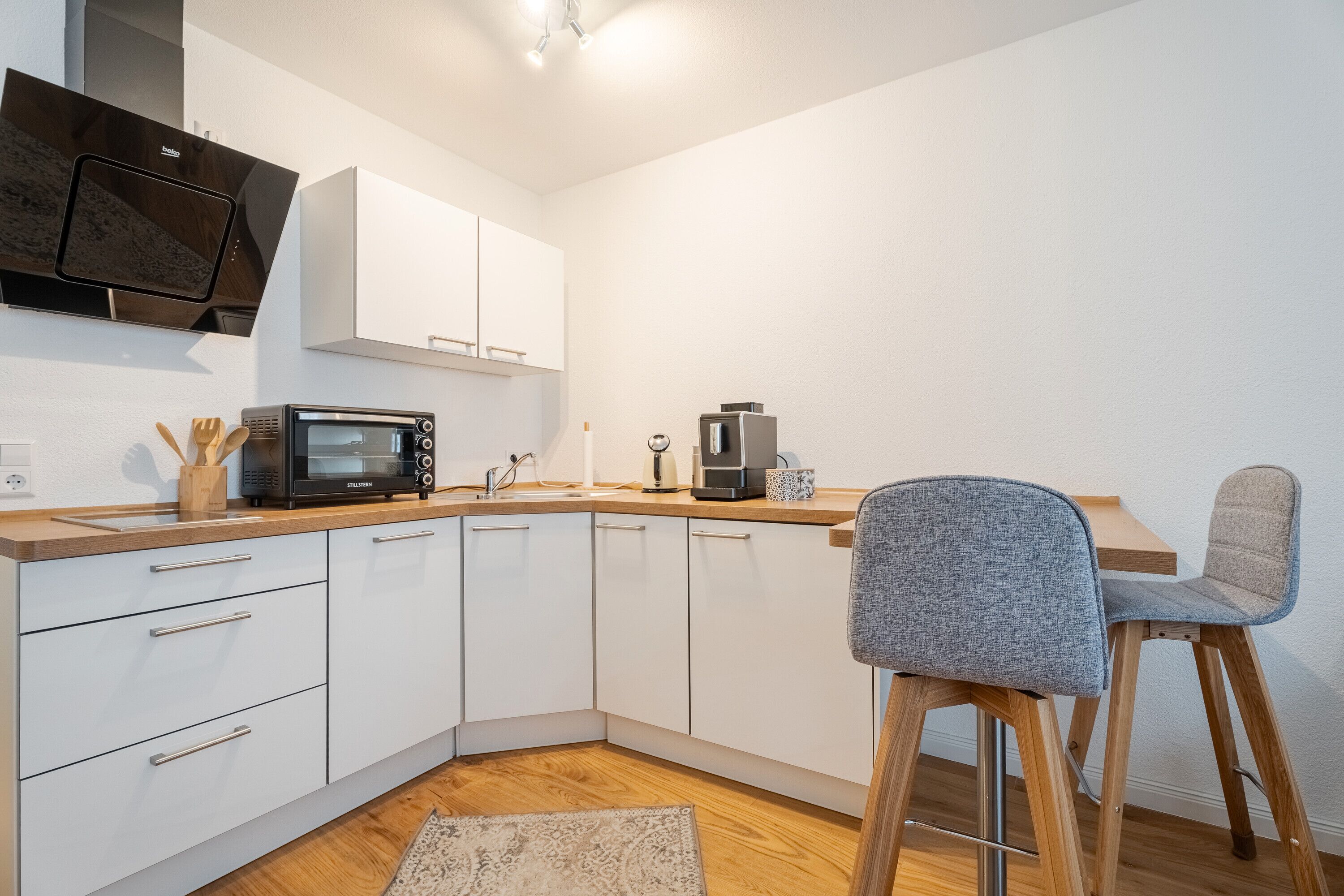 Kühlschrank, Ofen, Herdplatte, Geschirrspüler