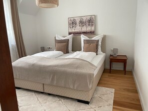 1 室のベッドルーム、アイロン / アイロ��ン台、WiFi、ベッドシーツ