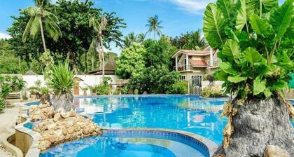 Sea view villa with private pool and beach access