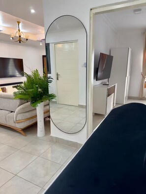 2 chambres, fer et planche à repasser, Wi-Fi, draps fournis