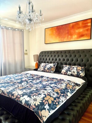 4 dormitorios, tabla de planchar con plancha, wifi gratis y ropa de cama
