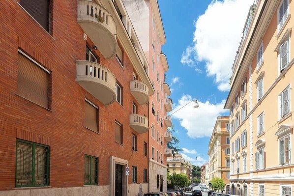 Exterior - Colosseum Holidays - Marco Aurelio (Roma)