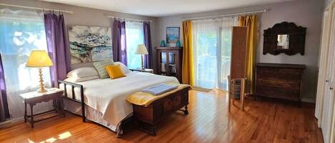 4 bedrooms, iron/ironing board