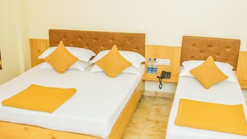 Economy Triple Room | Free WiFi