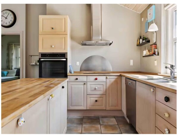 Fridge, oven, dishwasher, electric kettle