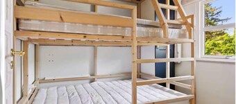 Charming modern summer house 4 min from the beach